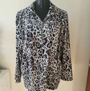Joneswear Studio Animal Print Top Size XL